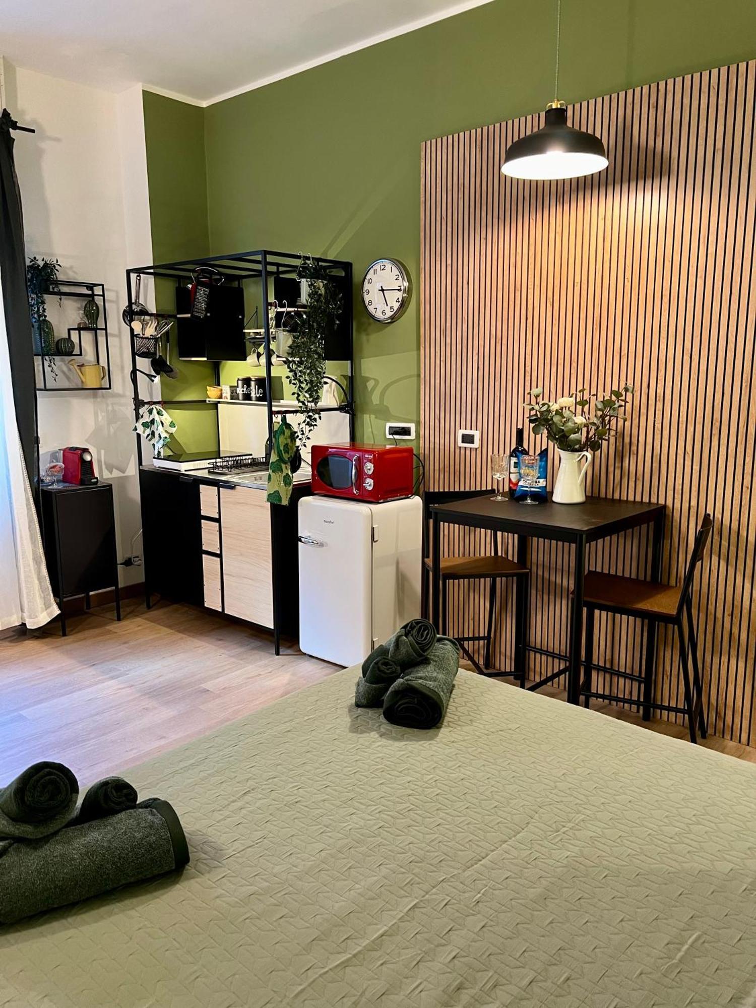 La Bella Milano Charme Apartment 3 Km Away From Duomo/ Netflix & Wi-Fi Included Exterior photo